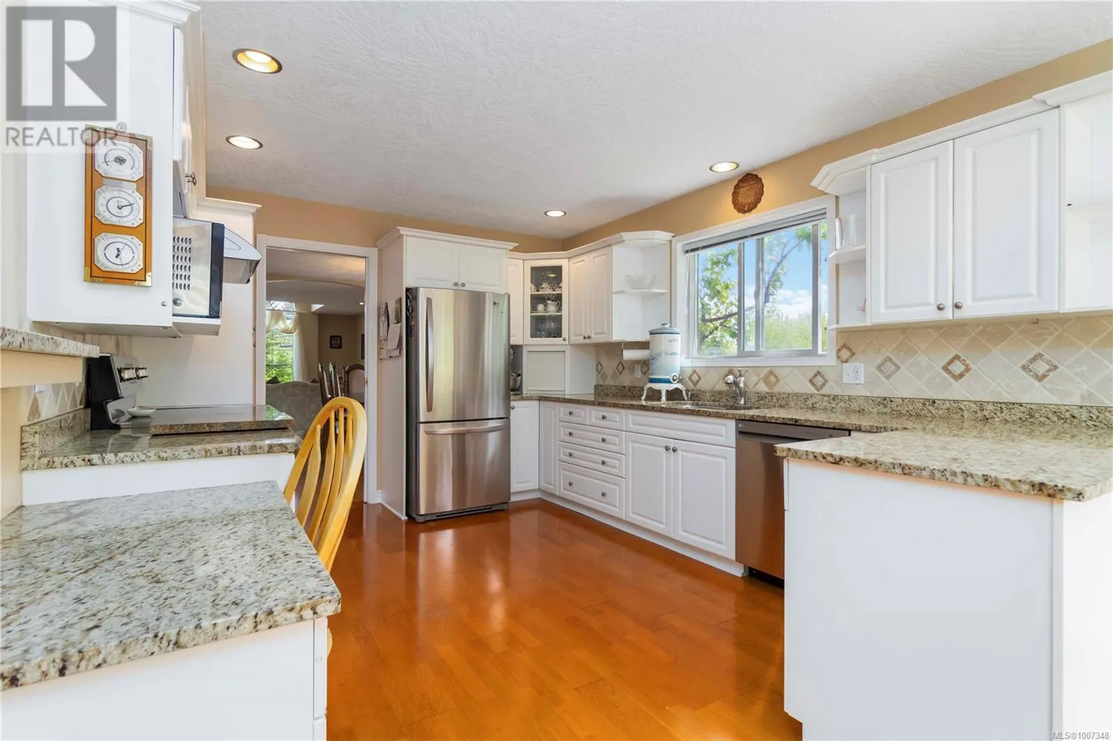2350 Setchfield Ave