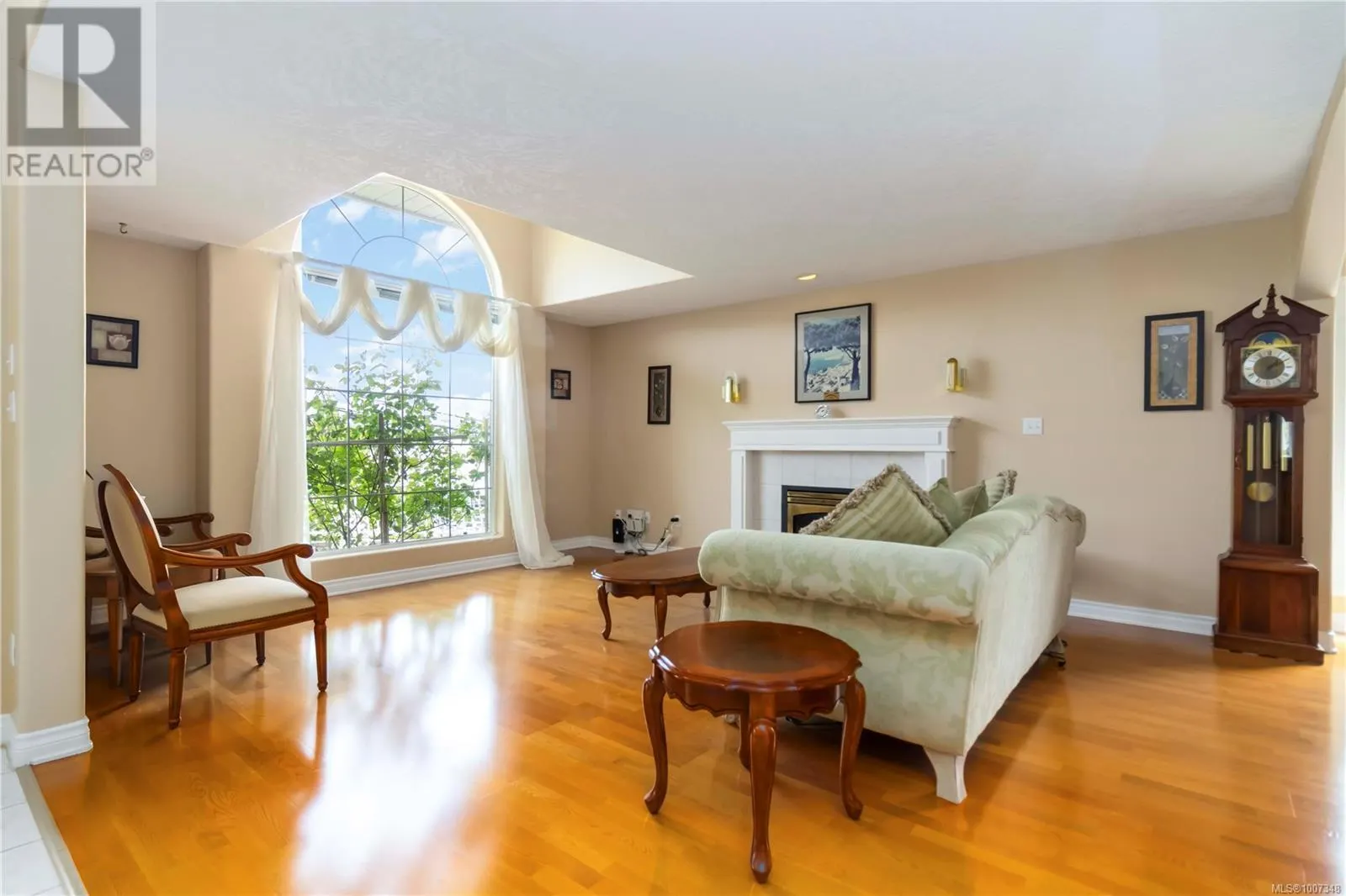 2350 Setchfield Ave