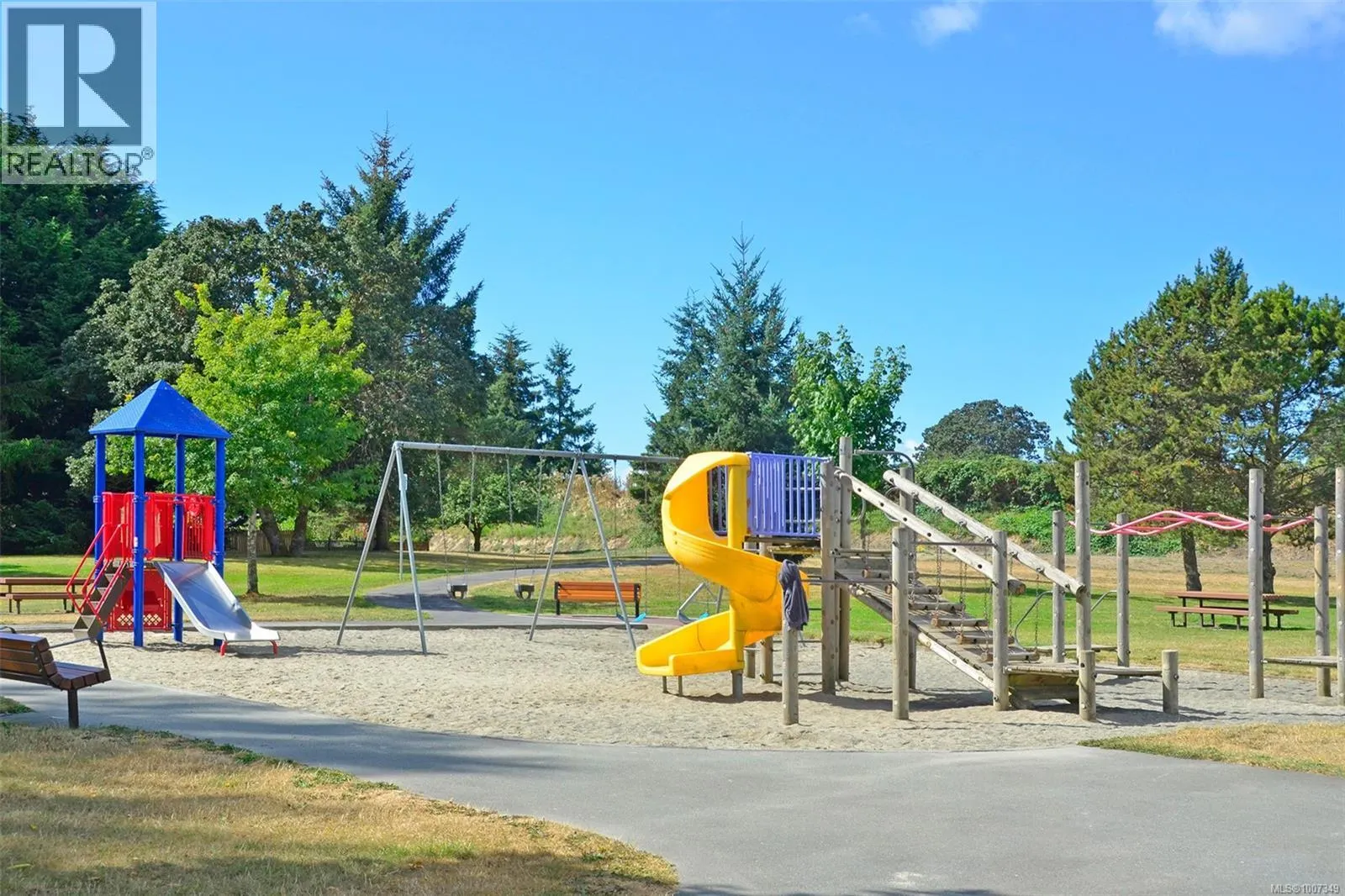 862 Canterbury Rd