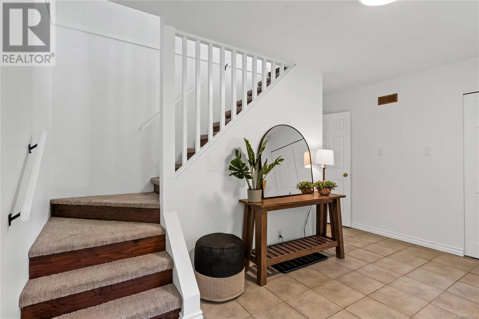 309 Nottingham Dr