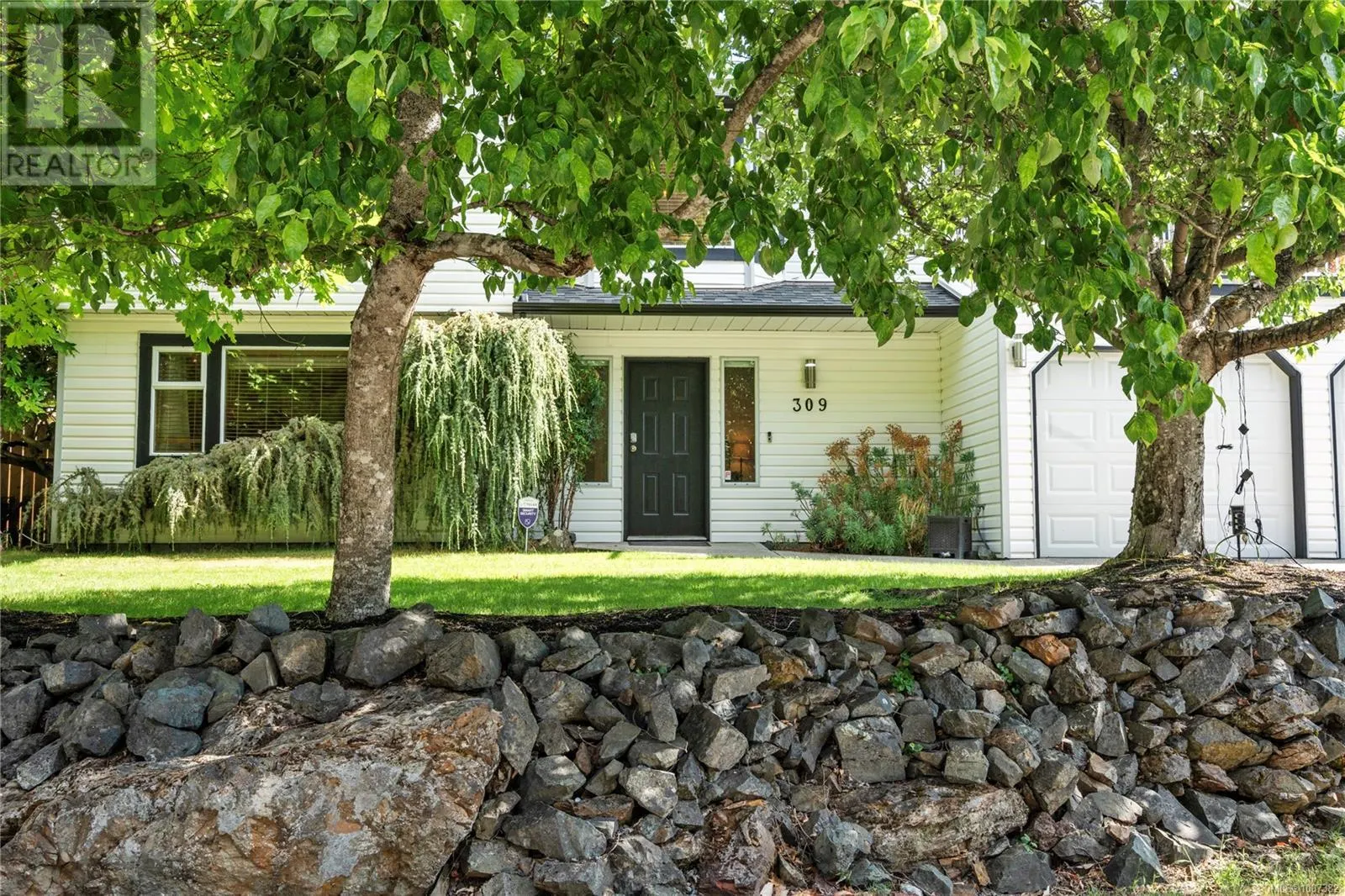 309 Nottingham Dr