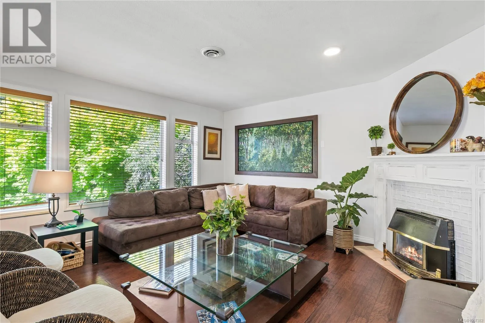 309 Nottingham Dr