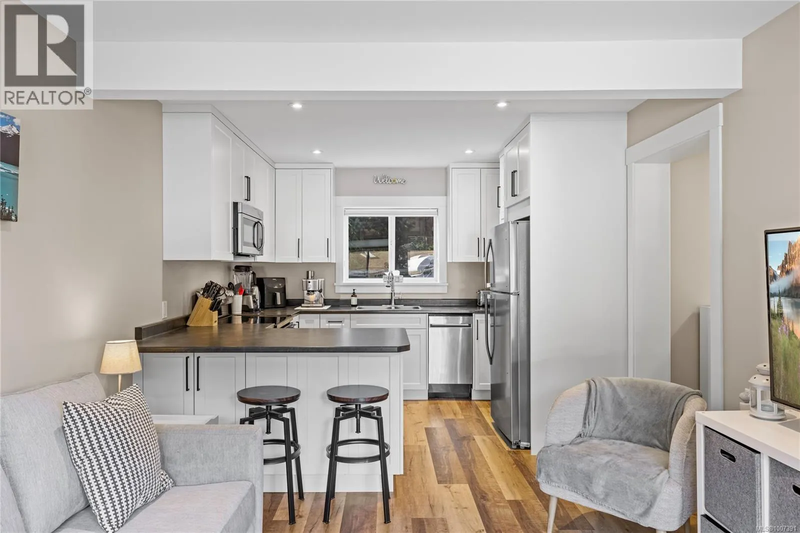 626 Tyee Cres