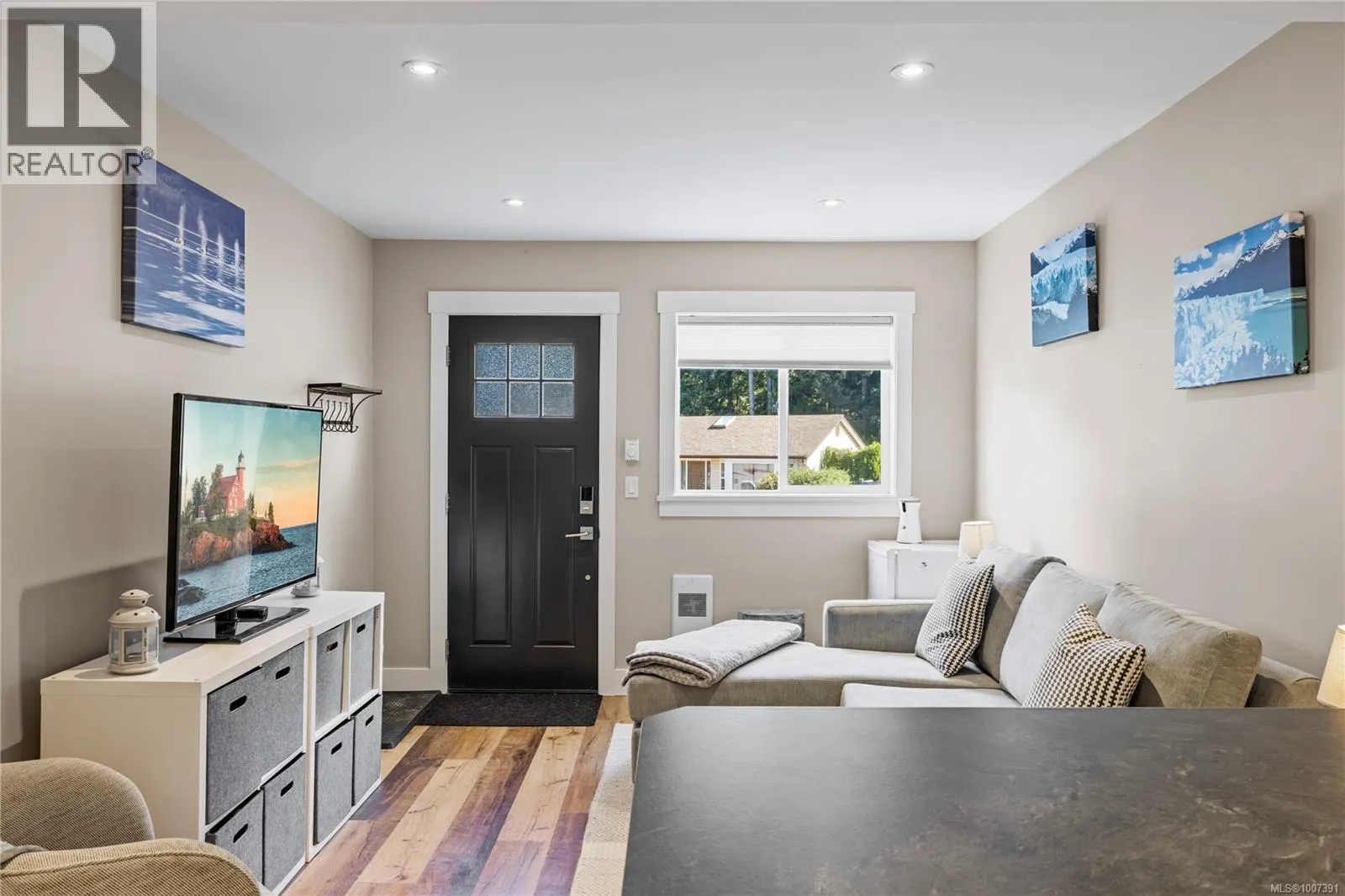 626 Tyee Cres