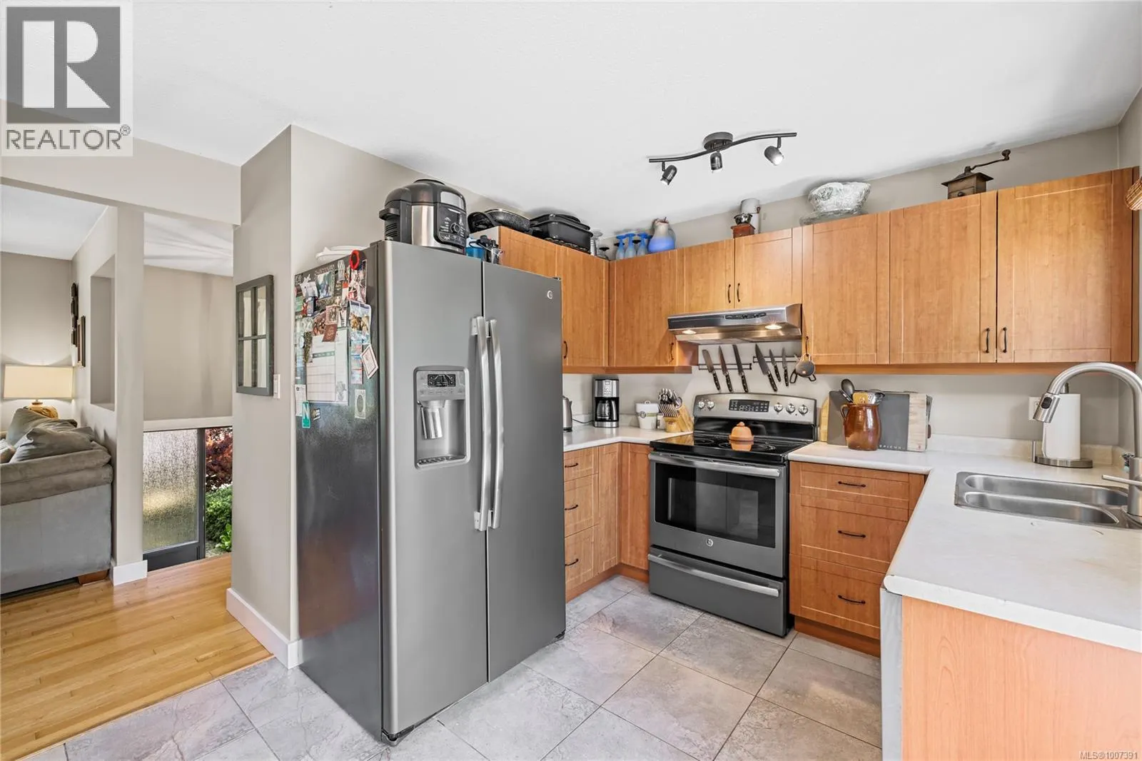 626 Tyee Cres