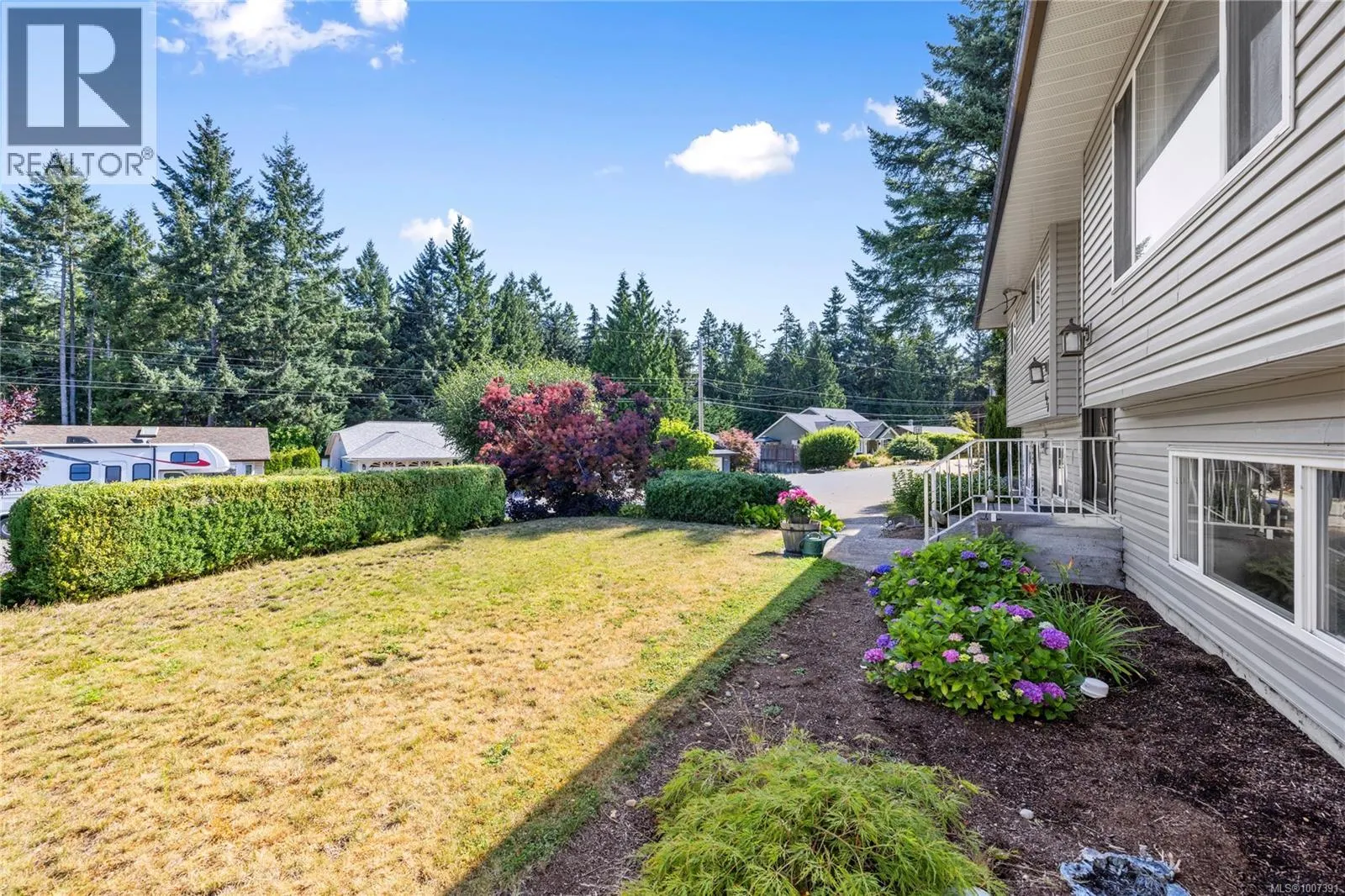626 Tyee Cres