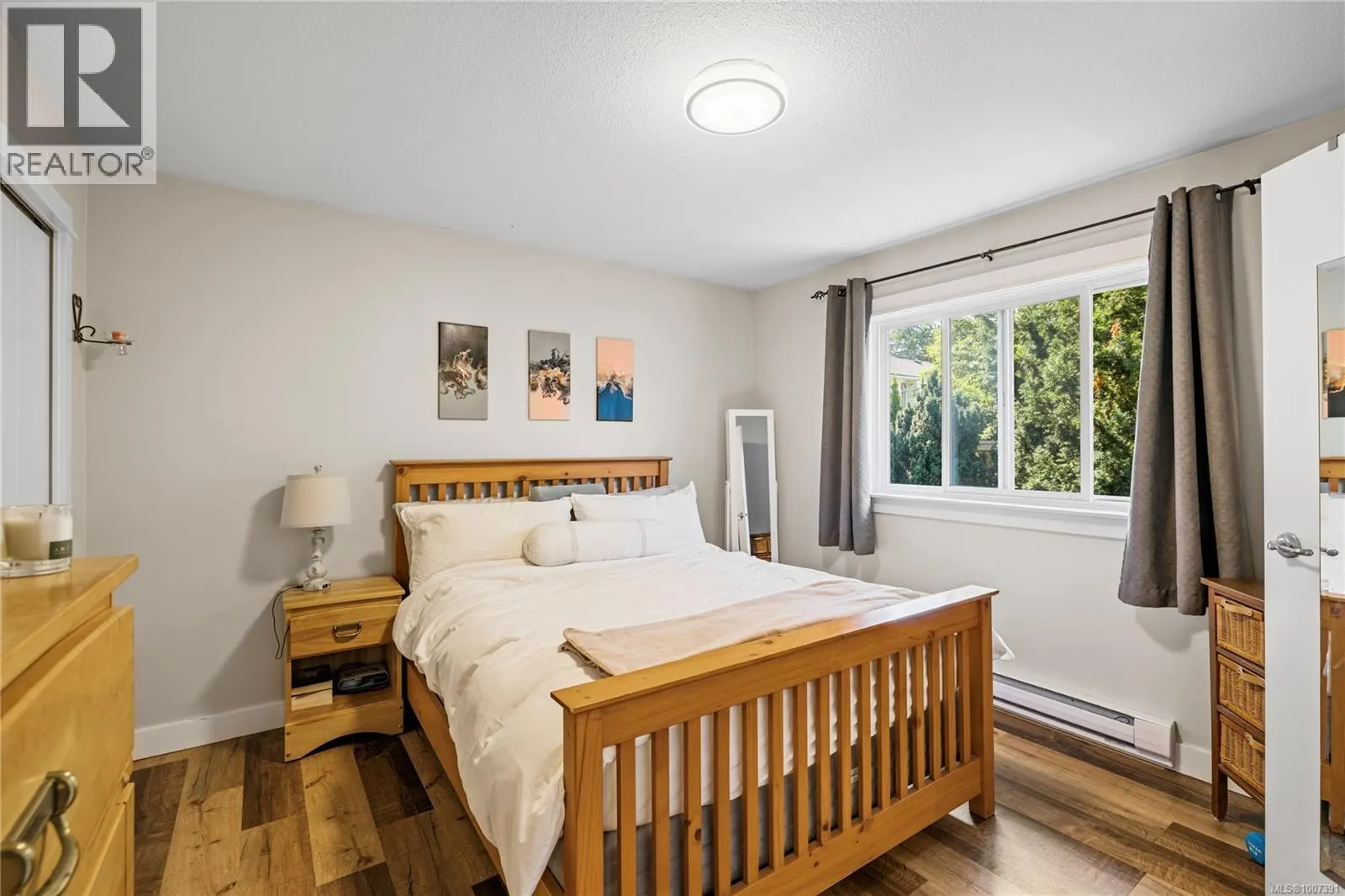 626 Tyee Cres