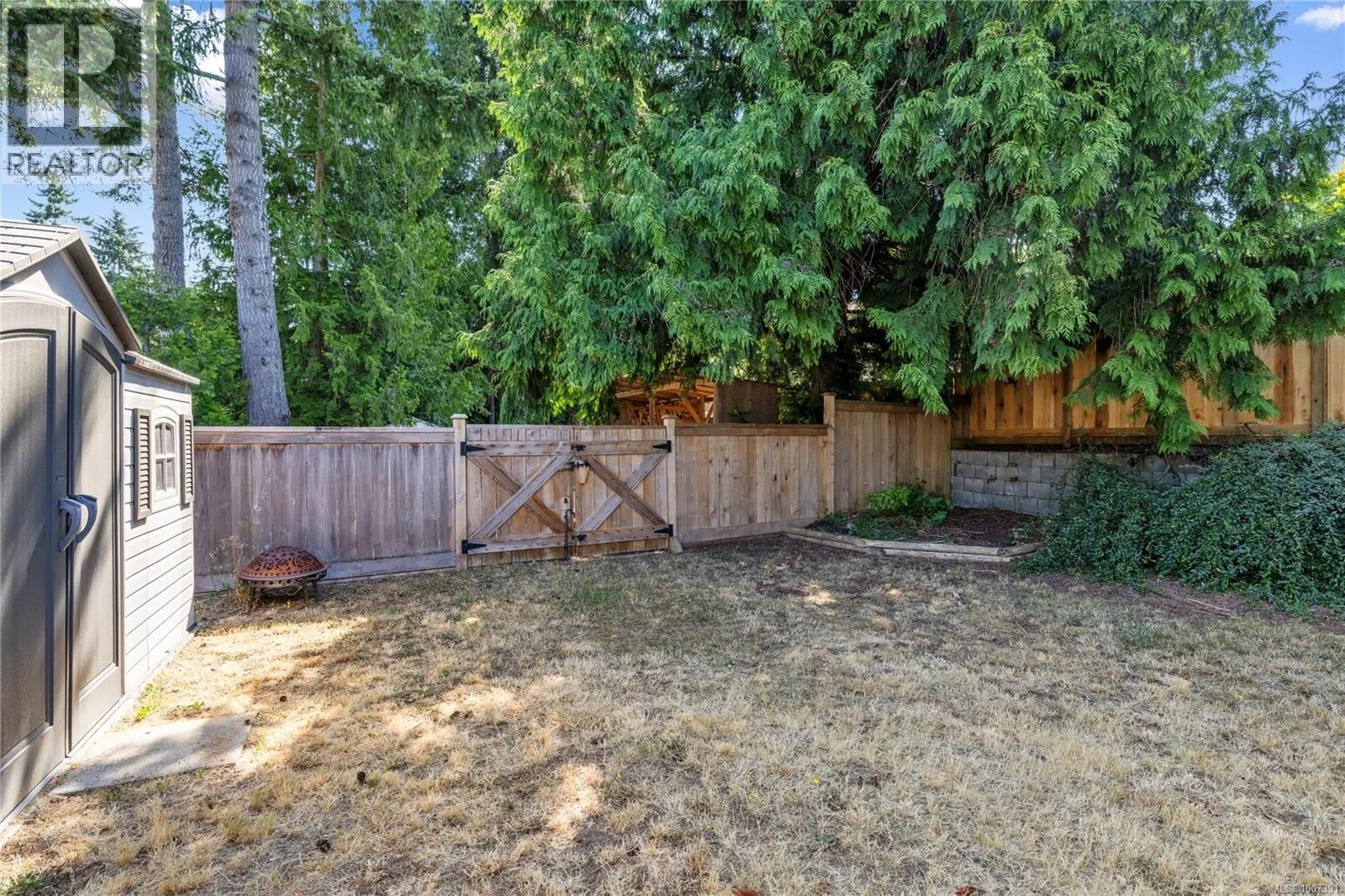 626 Tyee Cres