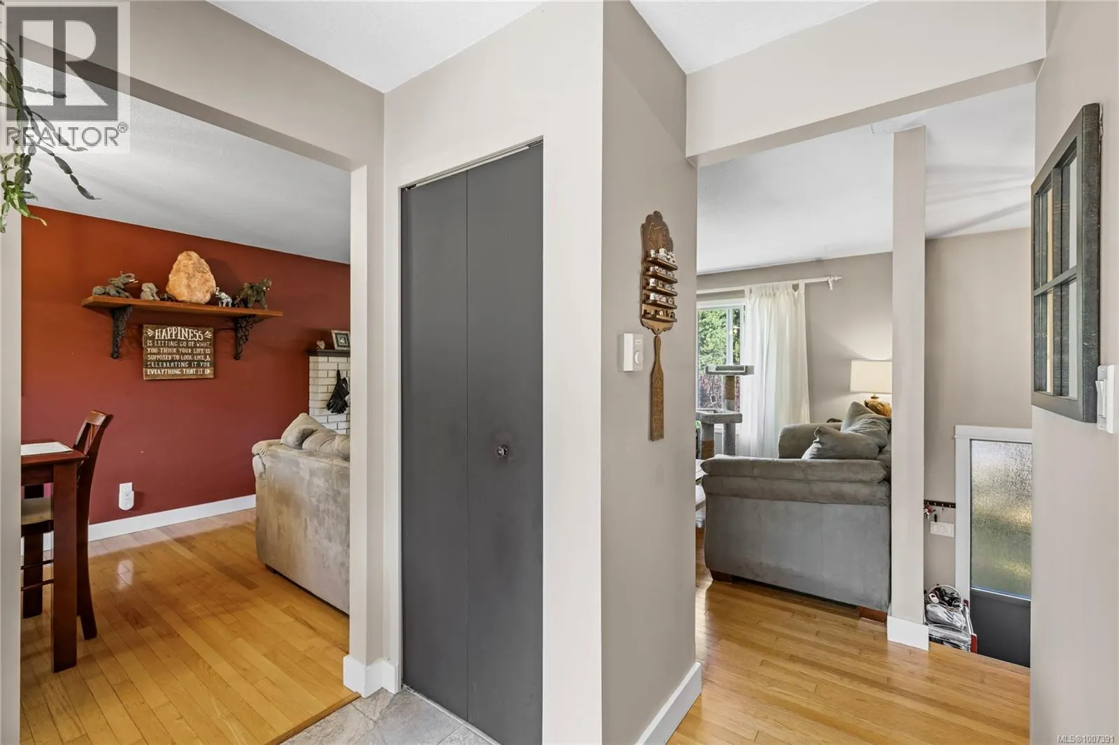 626 Tyee Cres