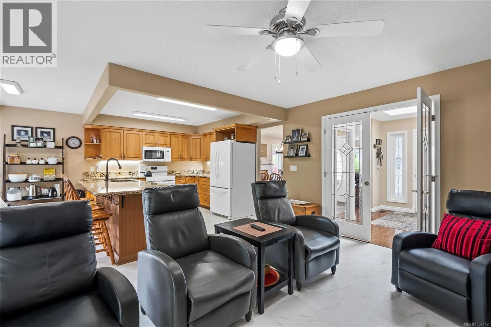 1072 Roberton Blvd