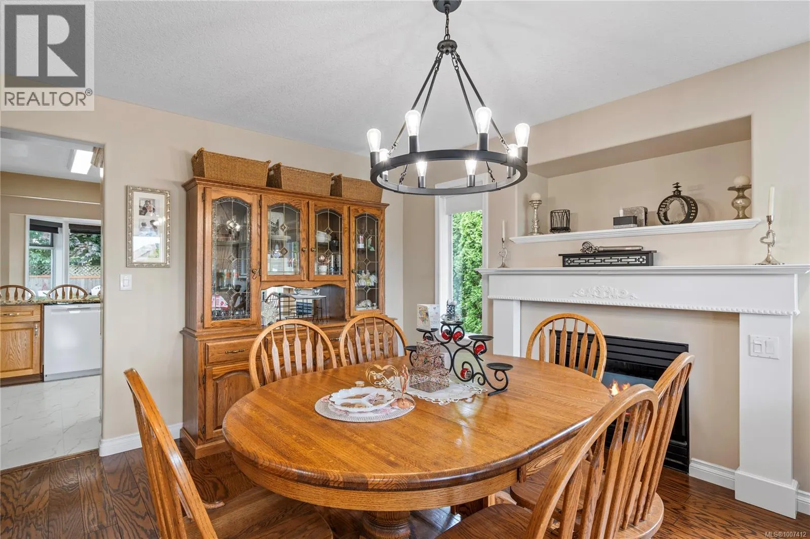 1072 Roberton Blvd