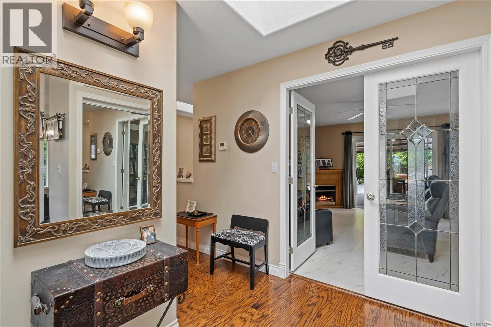1072 Roberton Blvd