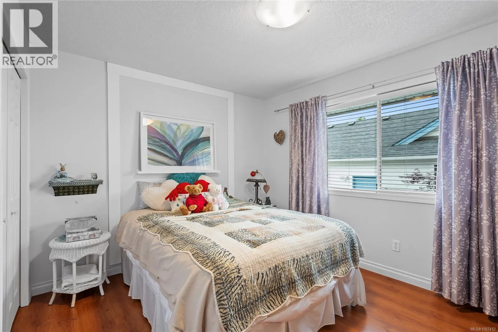 1072 Roberton Blvd