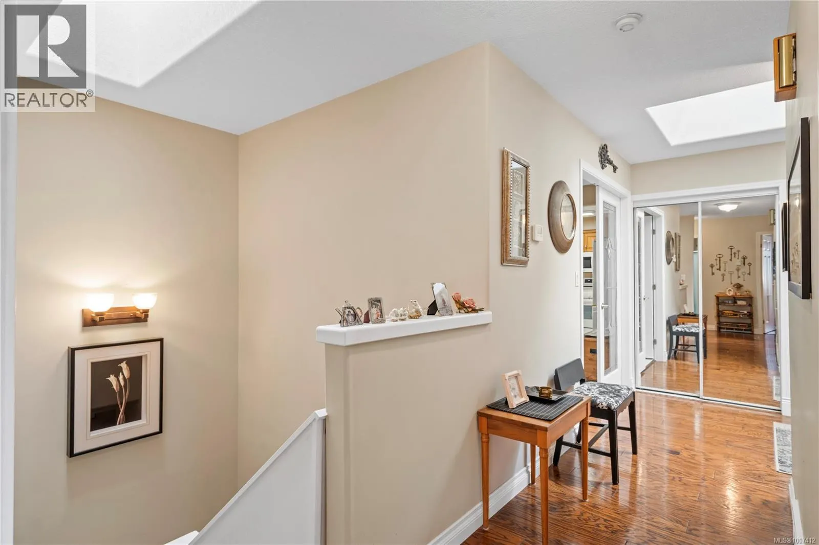 1072 Roberton Blvd