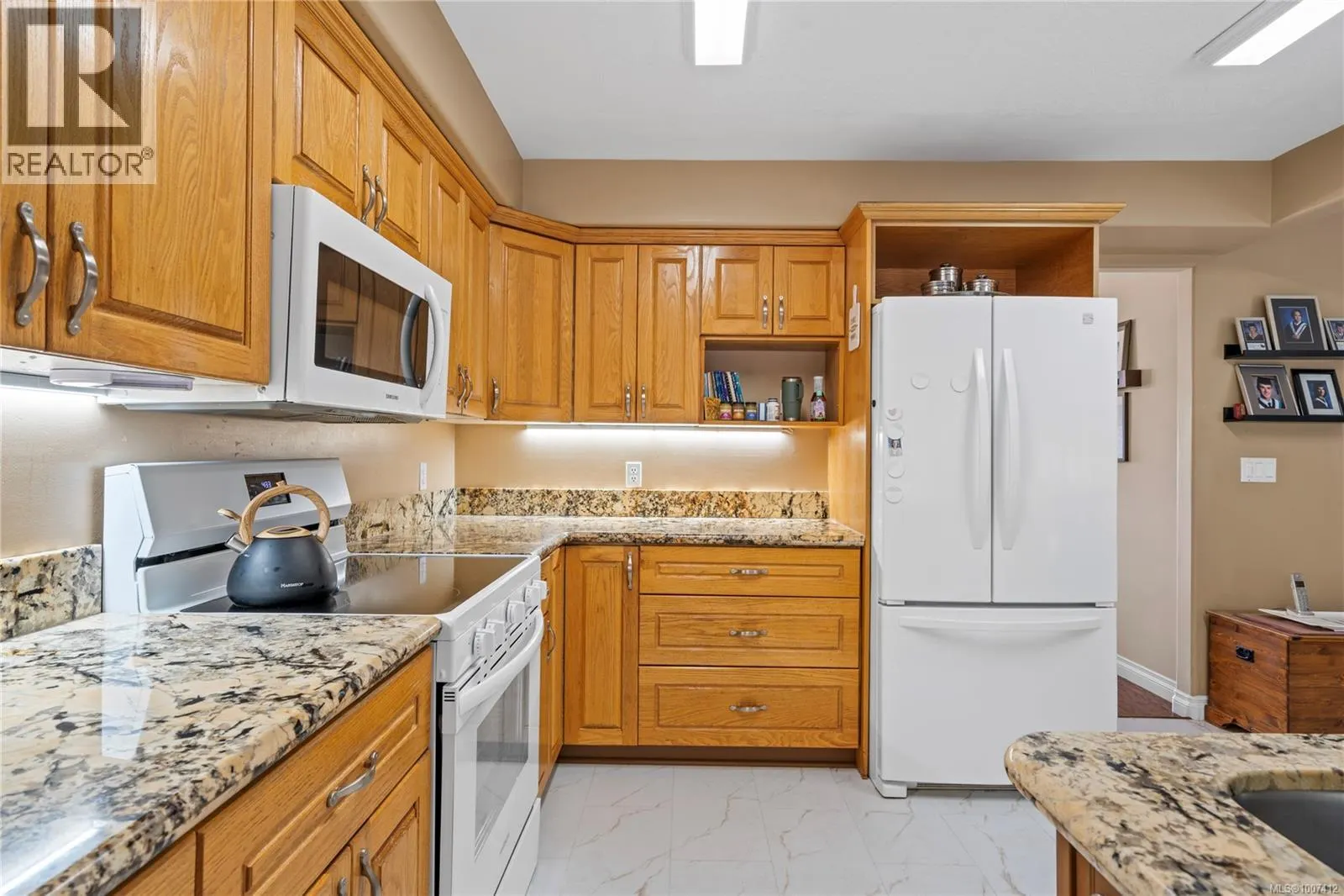 1072 Roberton Blvd