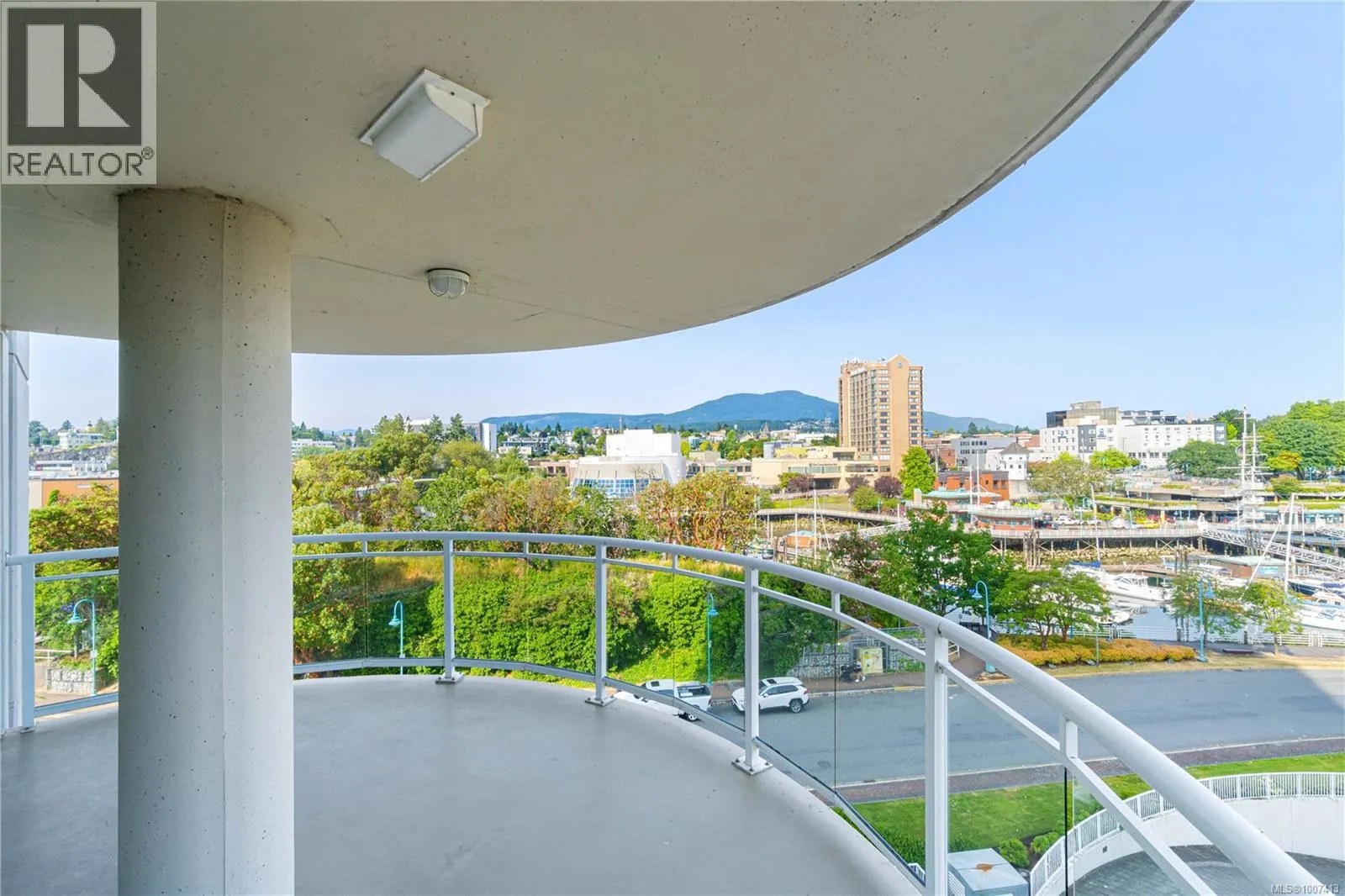604 154 Promenade Dr