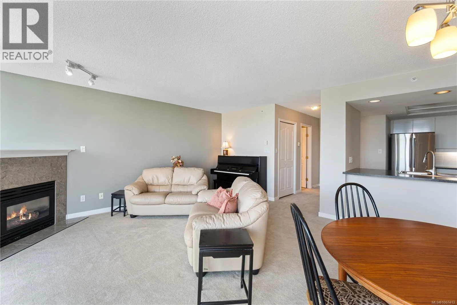 604 154 Promenade Dr