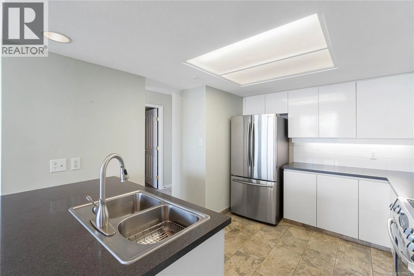 604 154 Promenade Dr