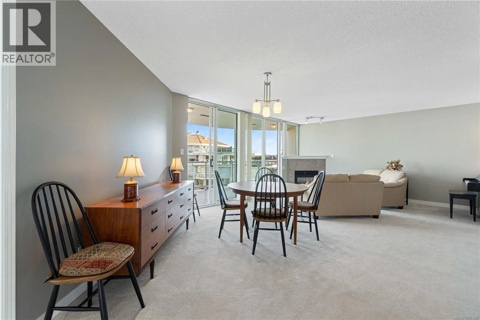 604 154 Promenade Dr