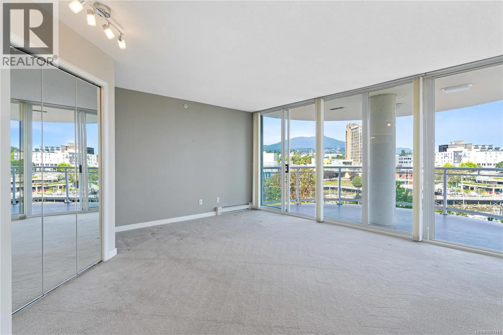 604 154 Promenade Dr