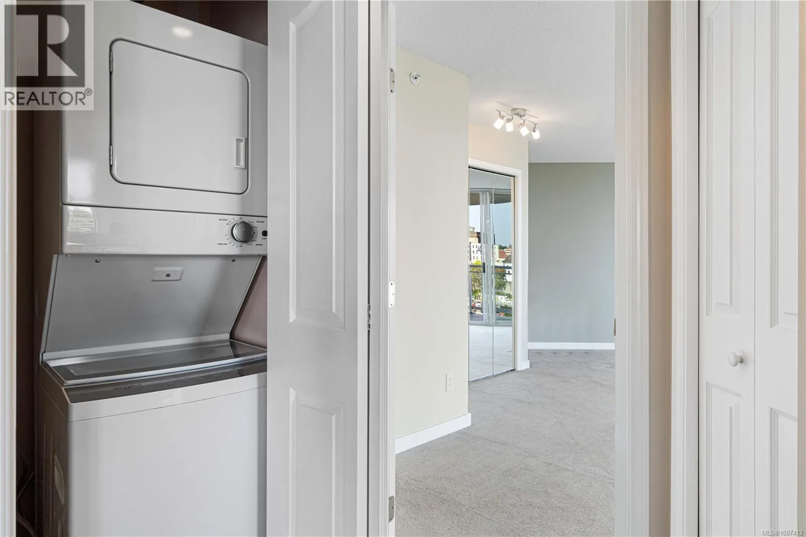 604 154 Promenade Dr