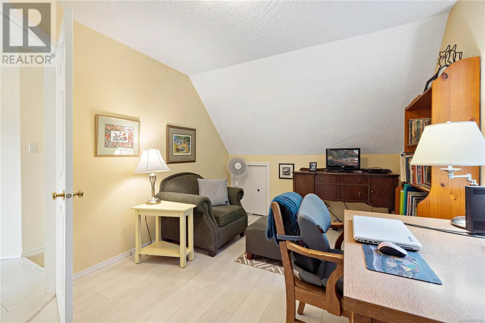1651 Abbey Rd