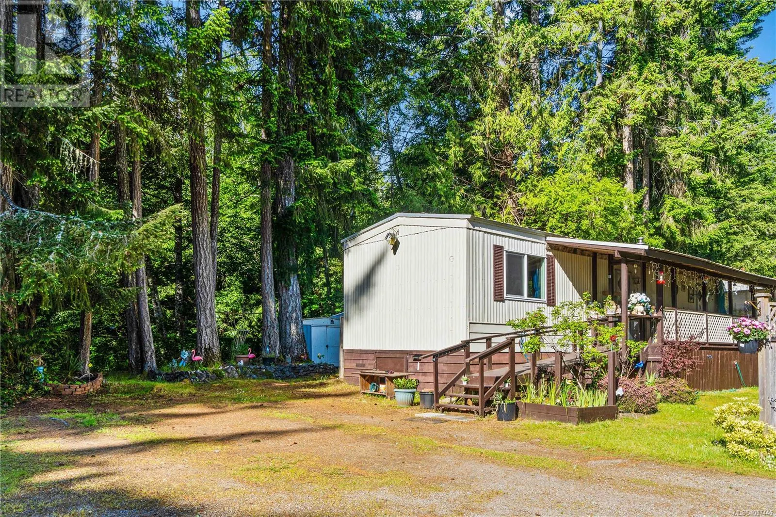 32 3920 Island Hwy W