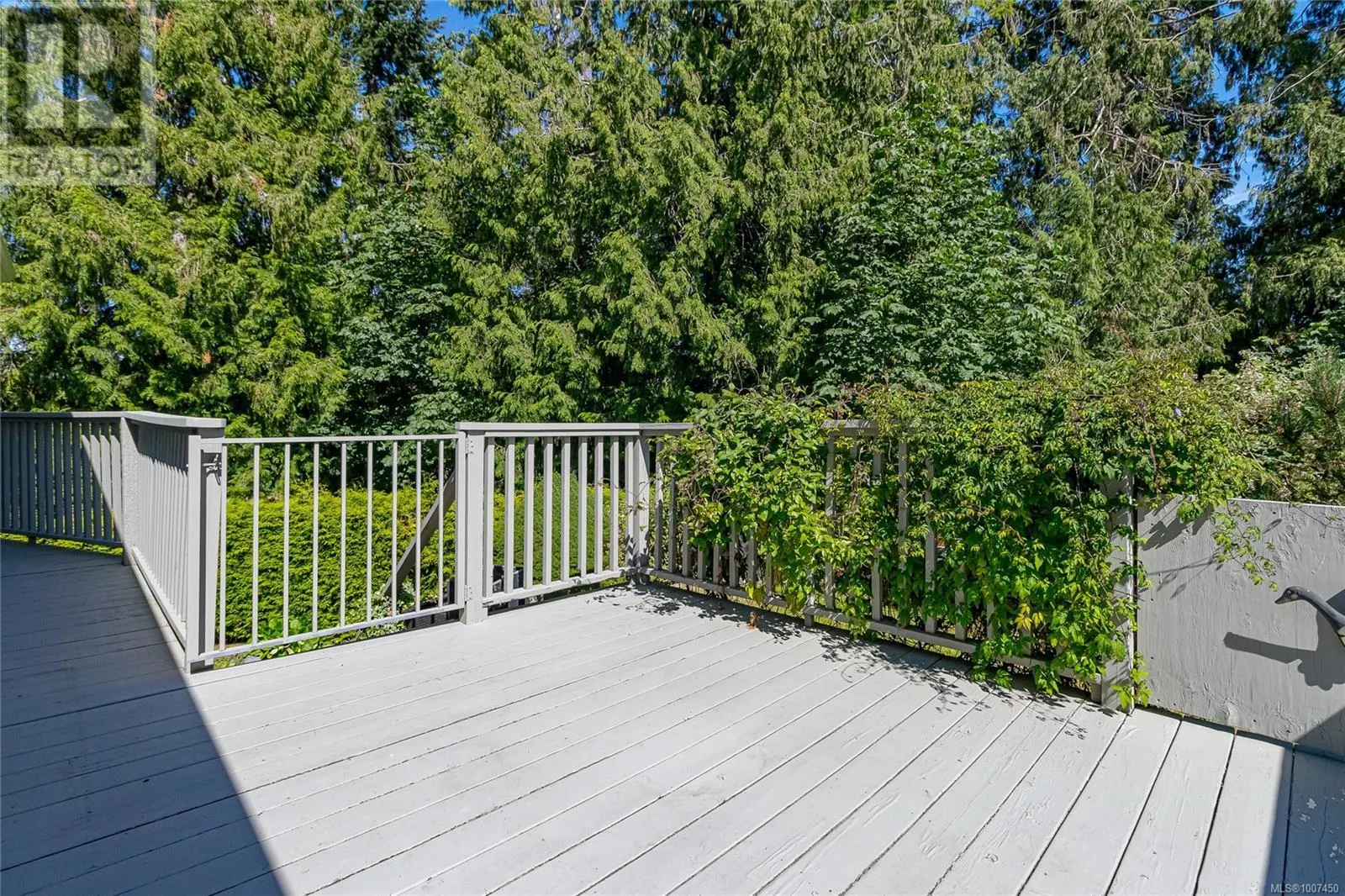 677 Windward Way