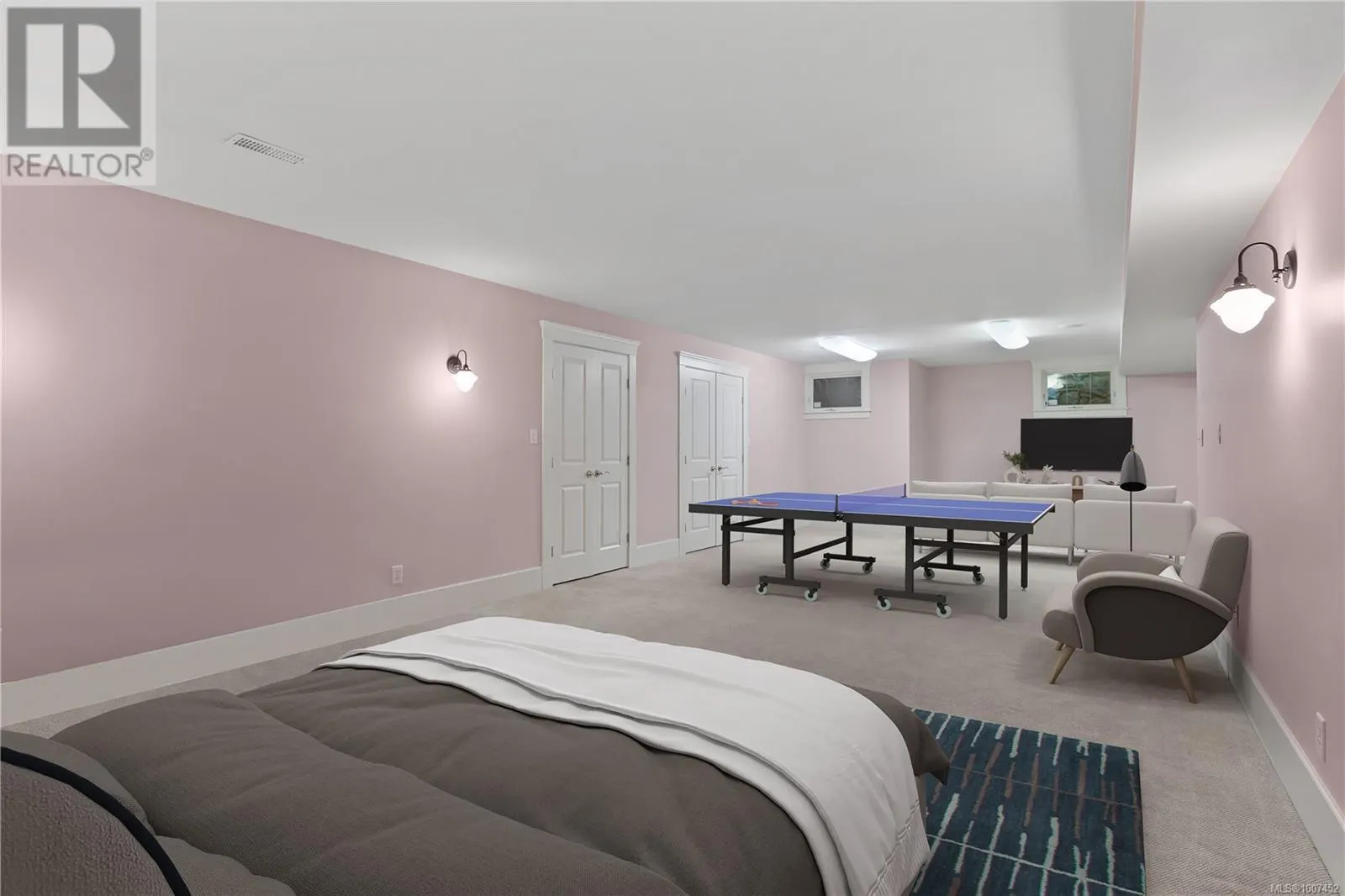 2 906 Pemberton Rd