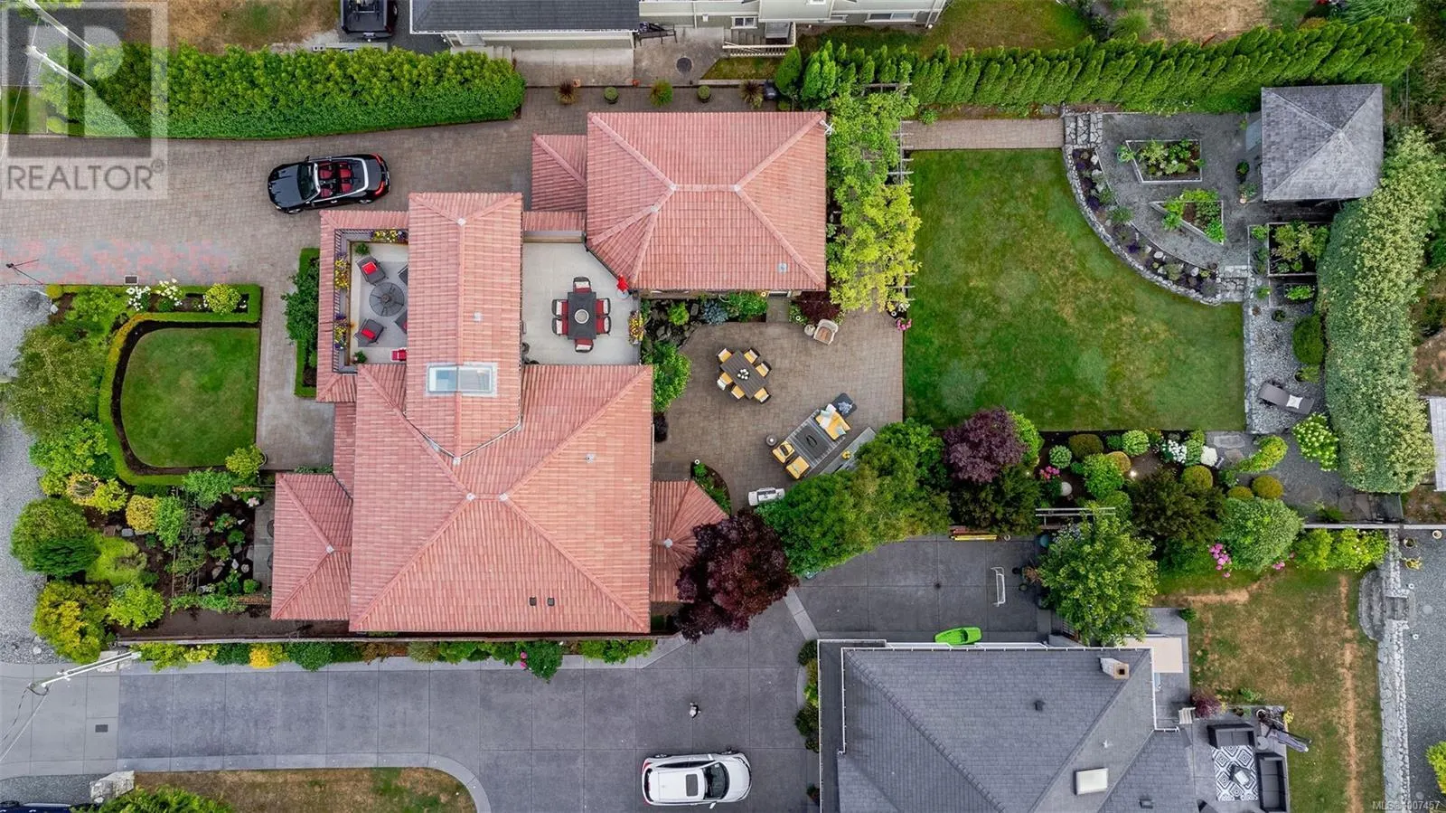 5388 Parker Ave