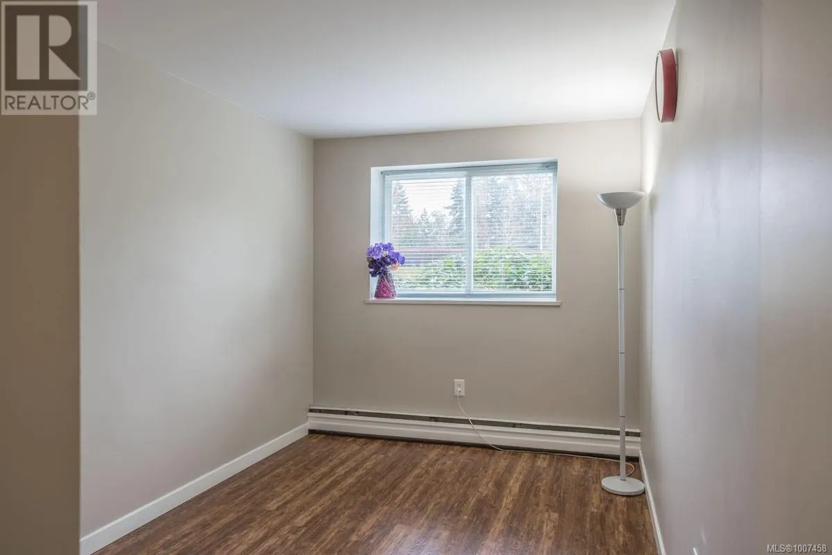 1102 1097 Bowen Rd