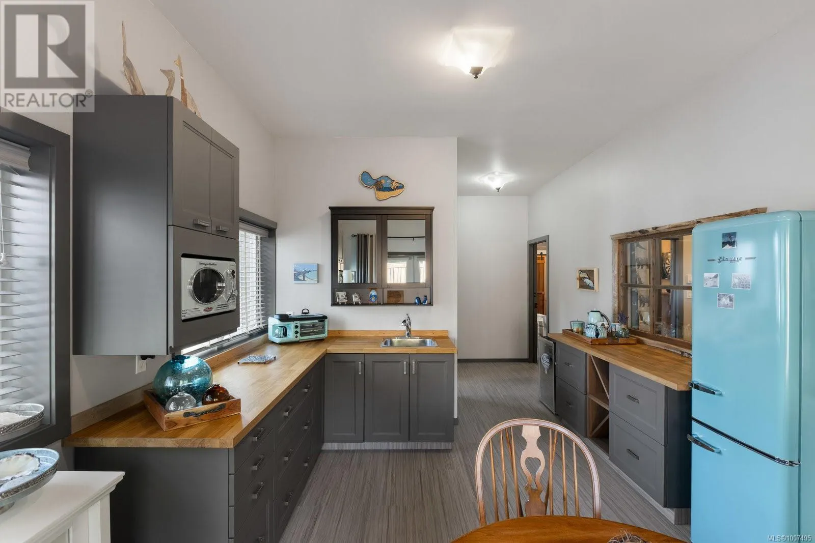 10807 Madrona Dr