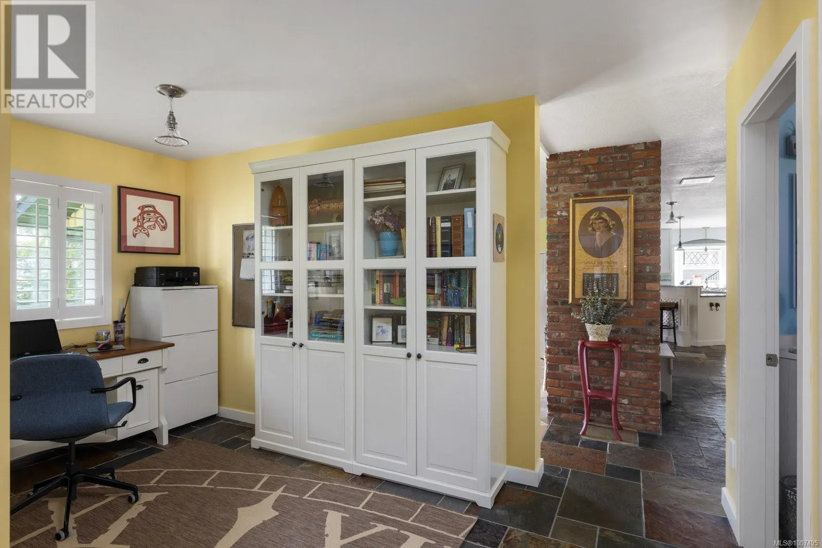 10807 Madrona Dr