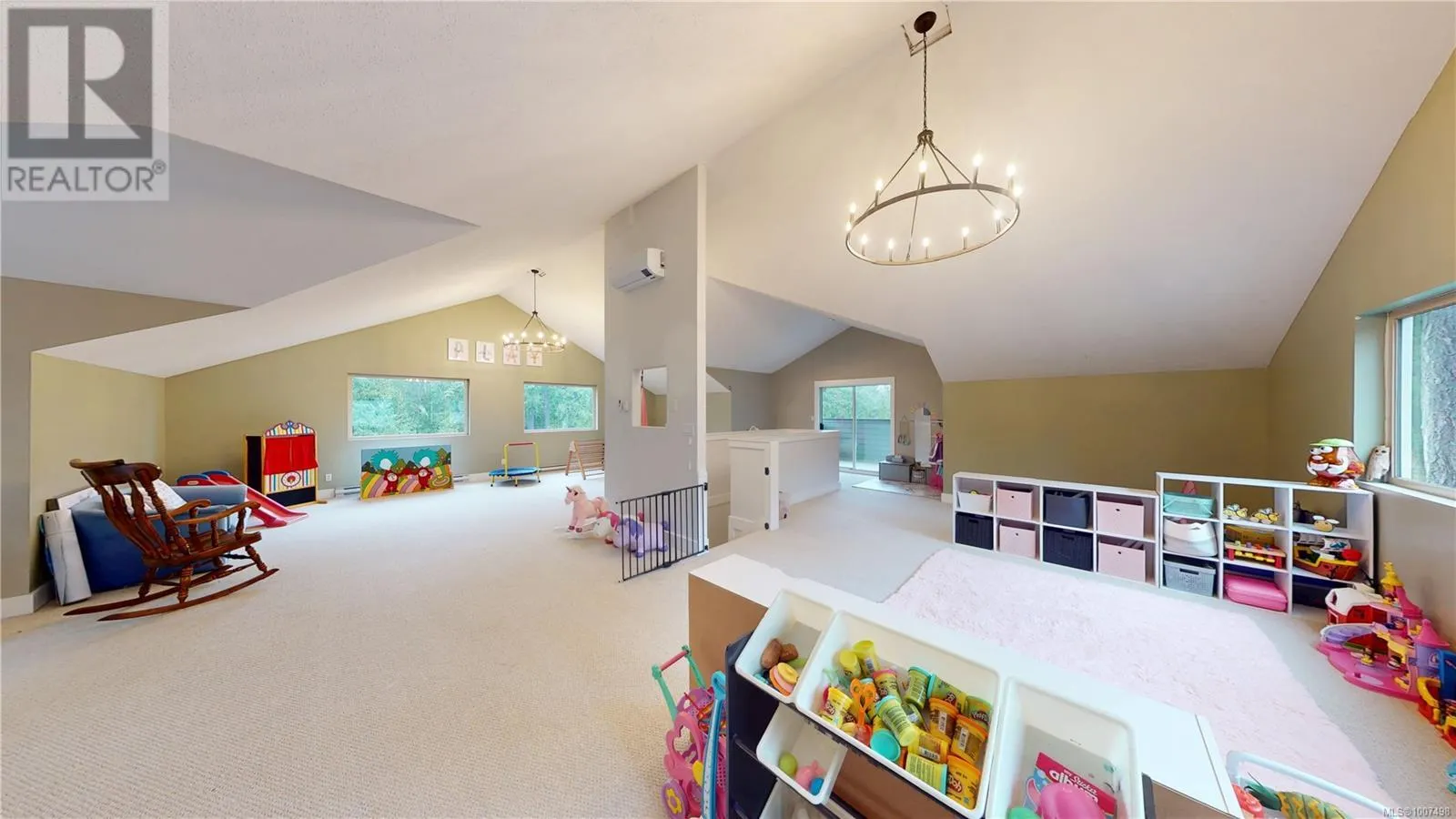 907 Hemsworth Rd