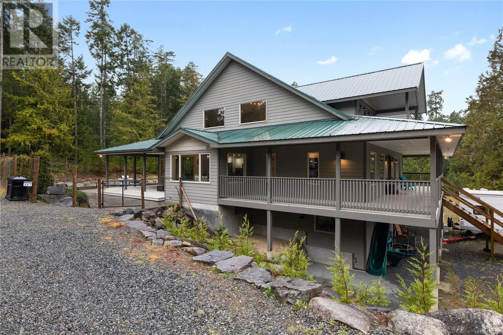 907 Hemsworth Rd