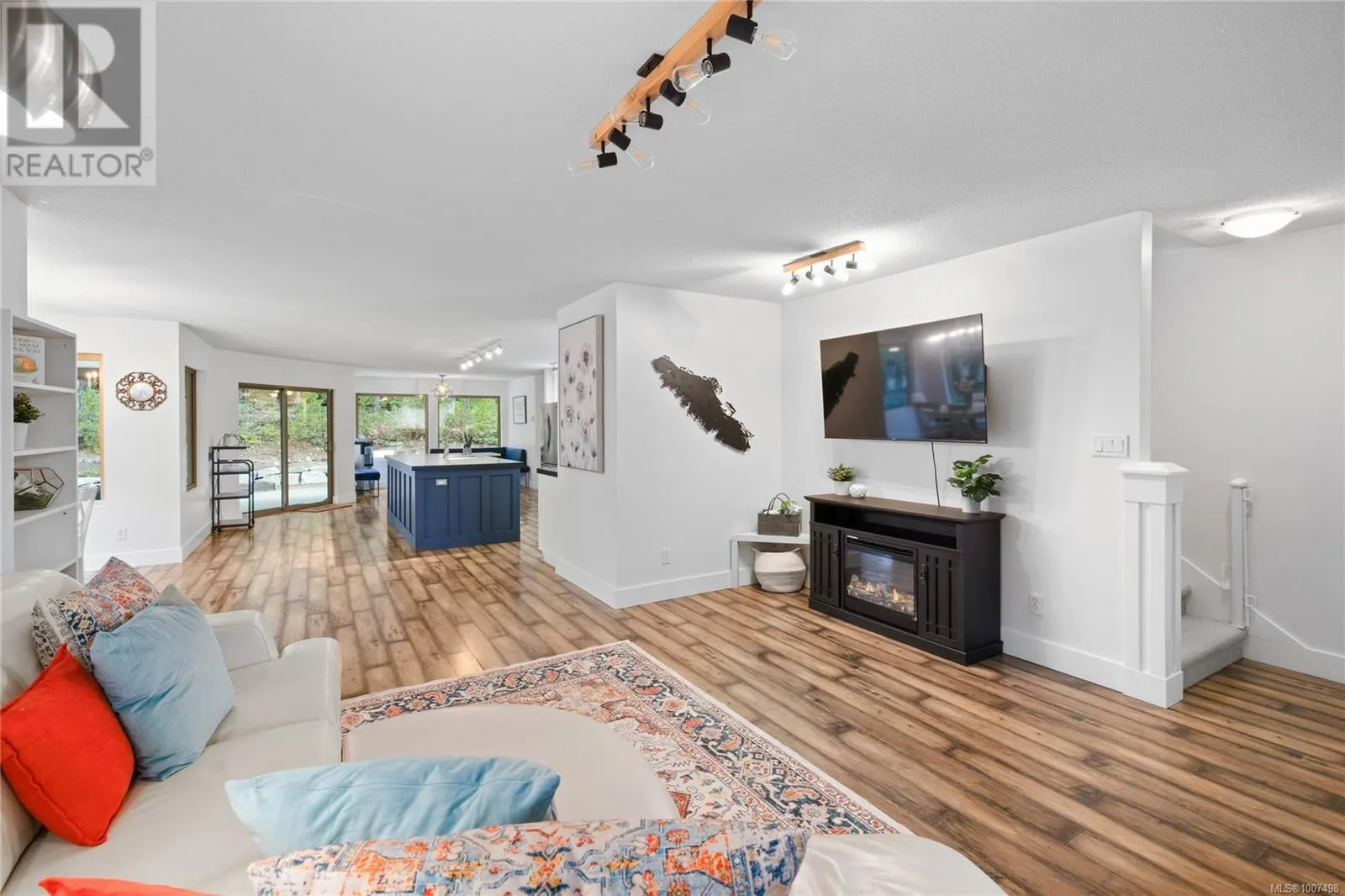 907 Hemsworth Rd