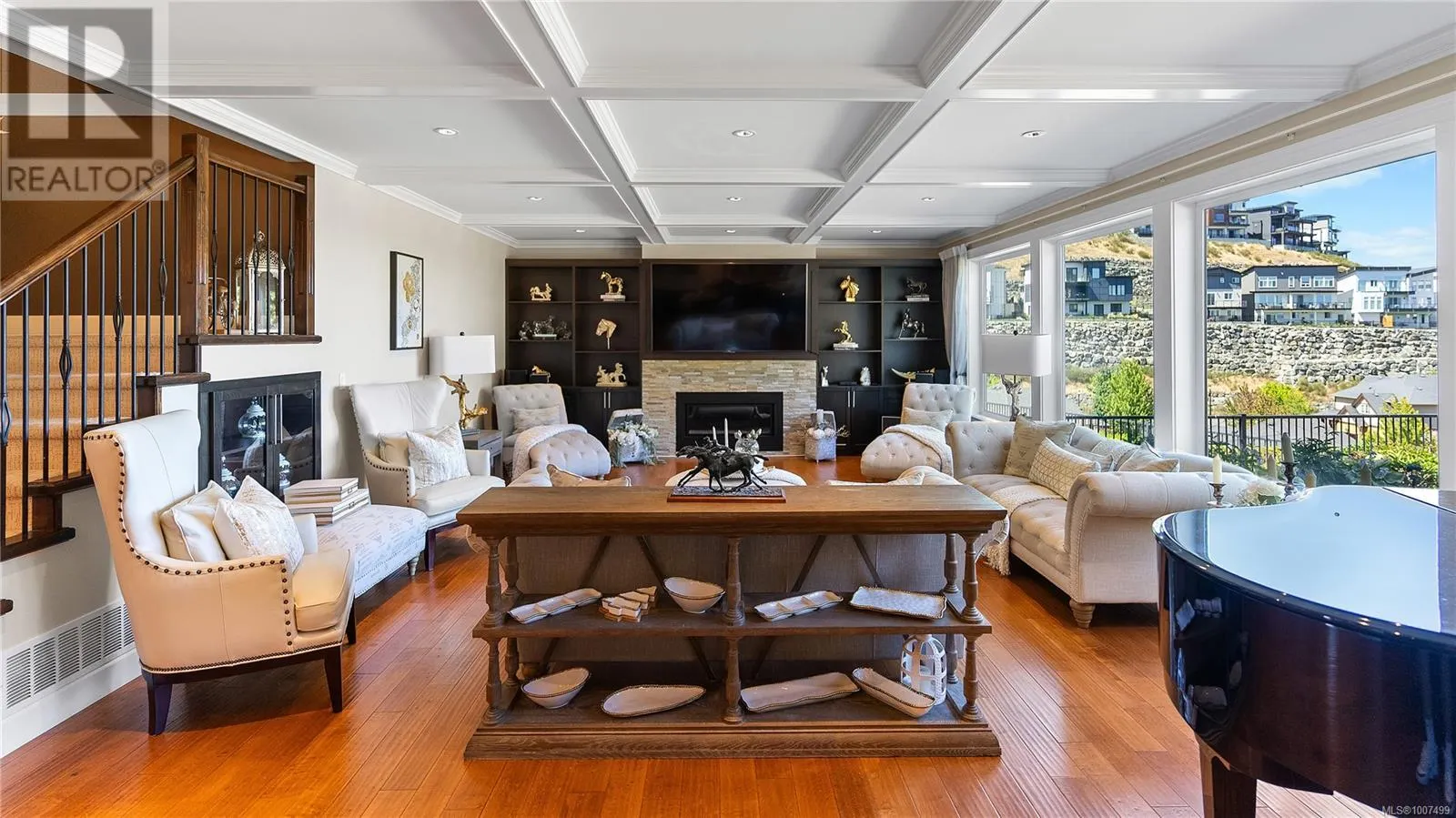 2328 Nicklaus Dr