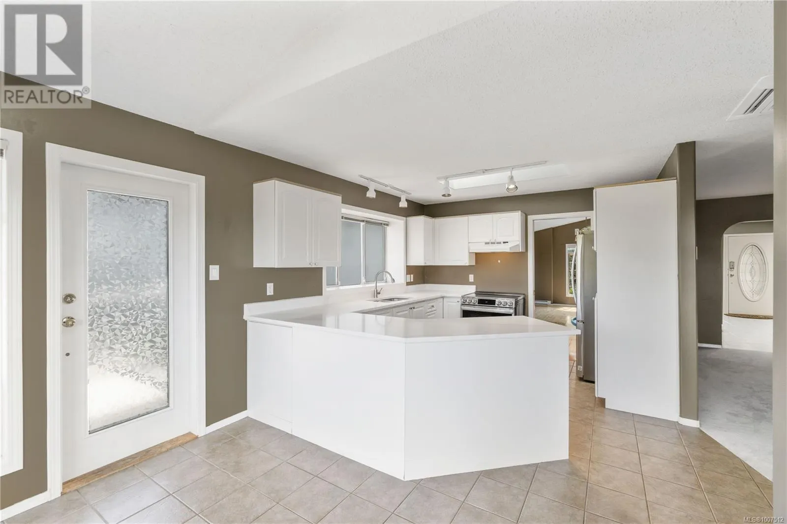 6268 Sechelt Dr
