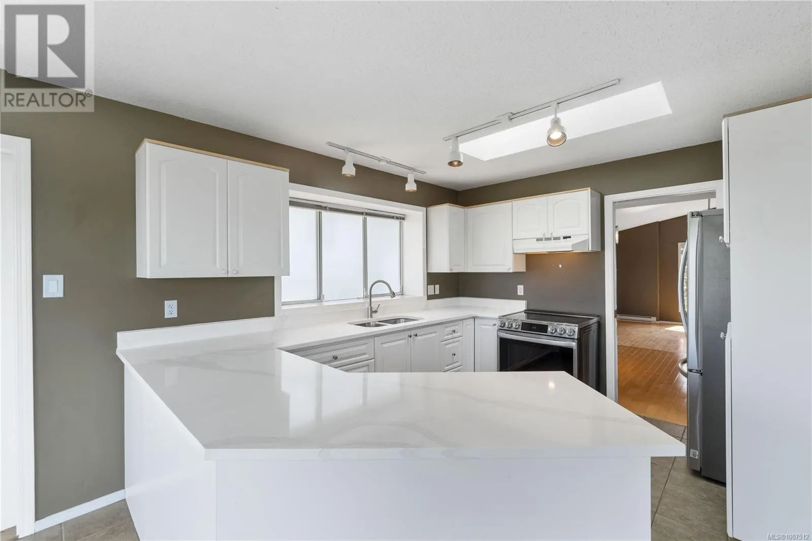 6268 Sechelt Dr