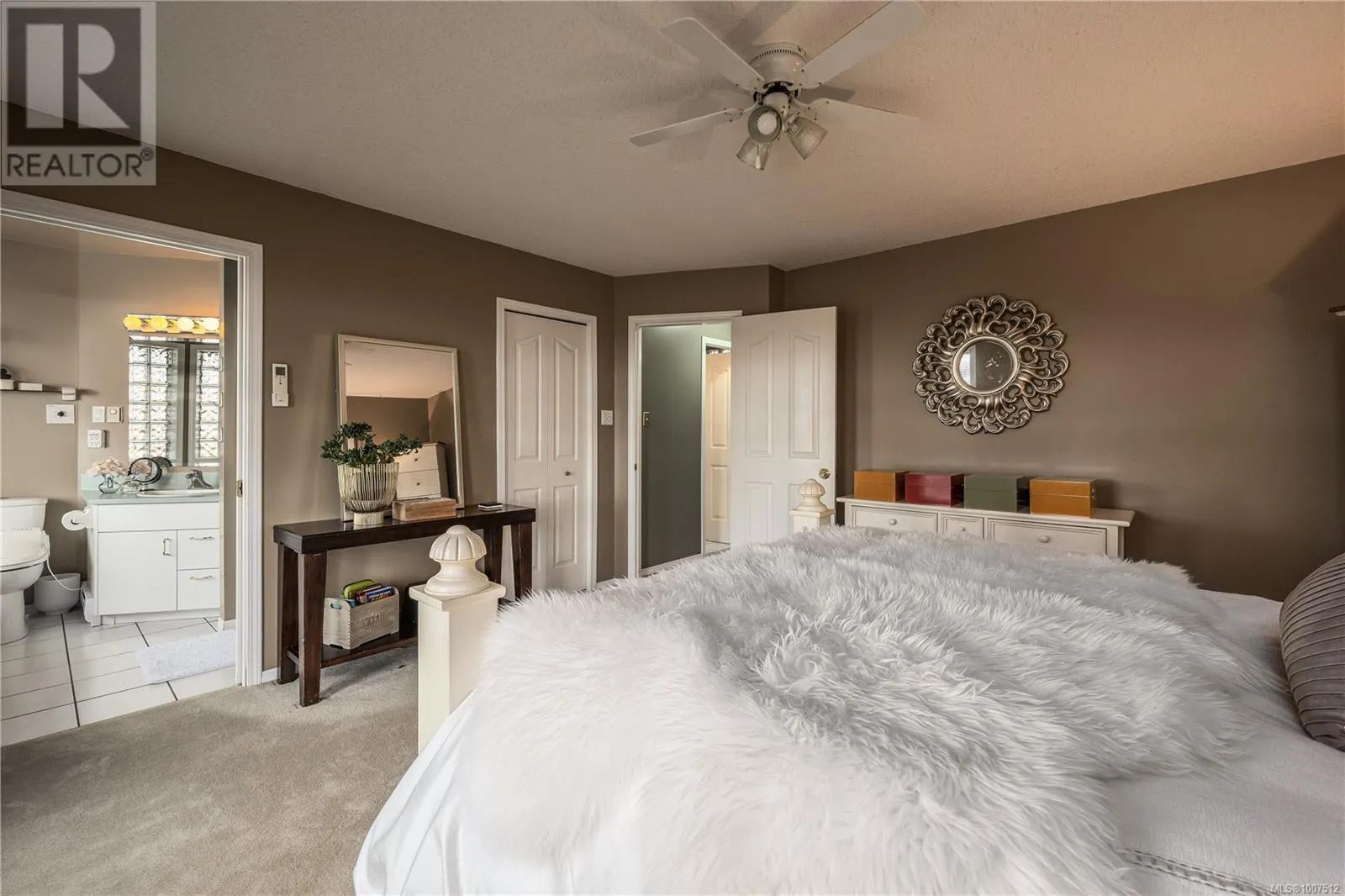 6268 Sechelt Dr