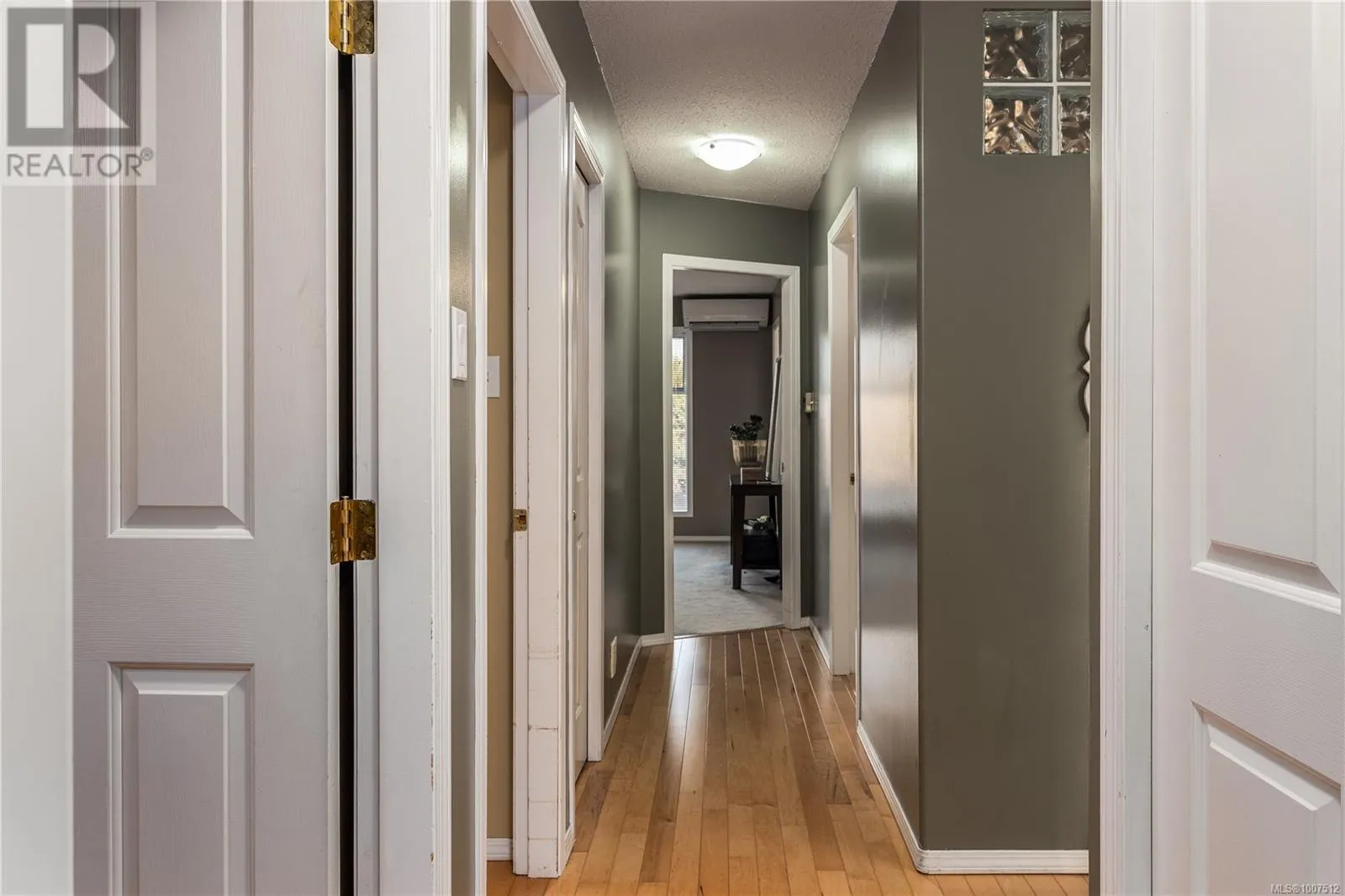 6268 Sechelt Dr