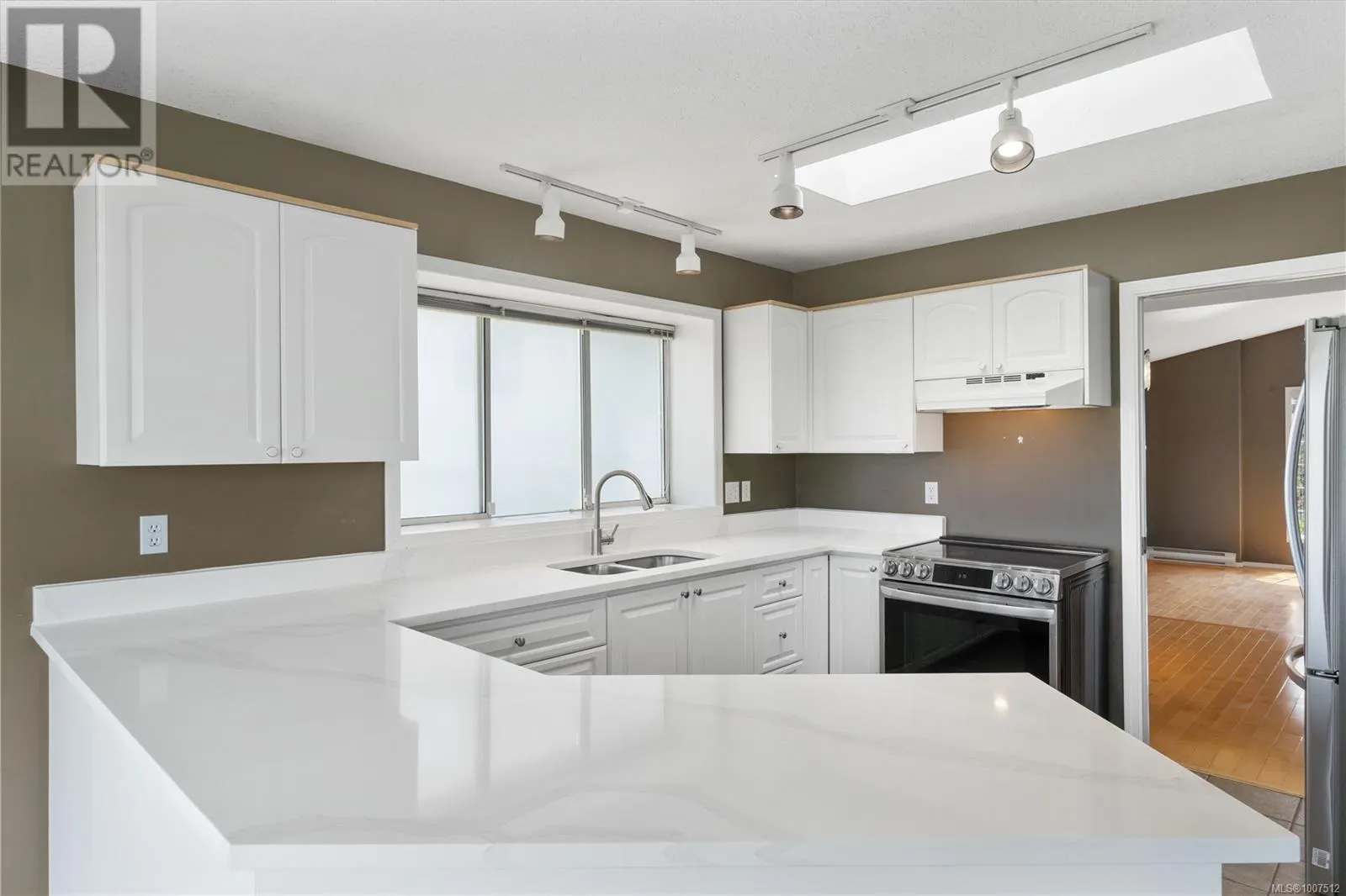 6268 Sechelt Dr