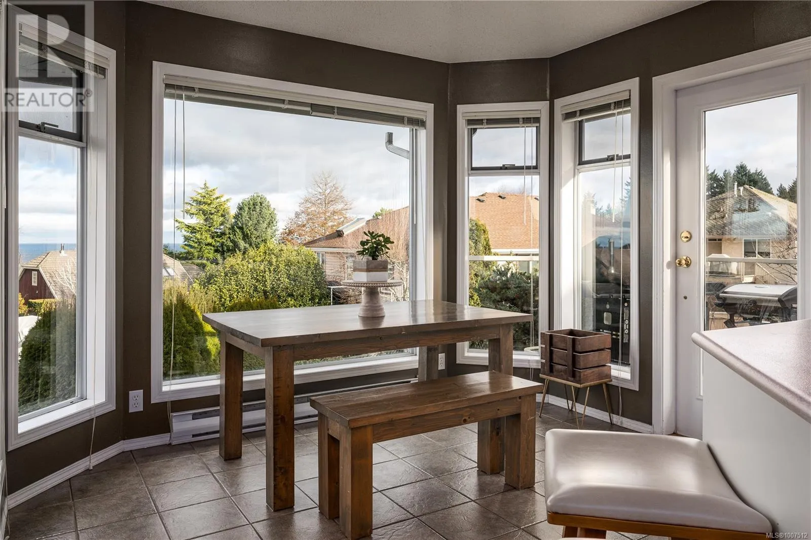 6268 Sechelt Dr