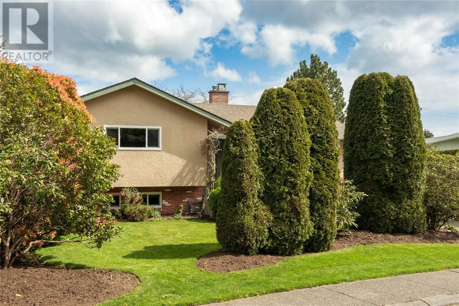 3505 Cardiff Pl
