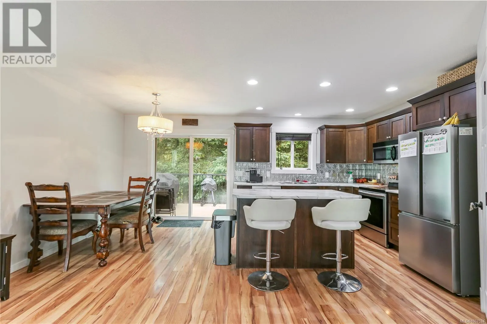 1069 Southwood Dr