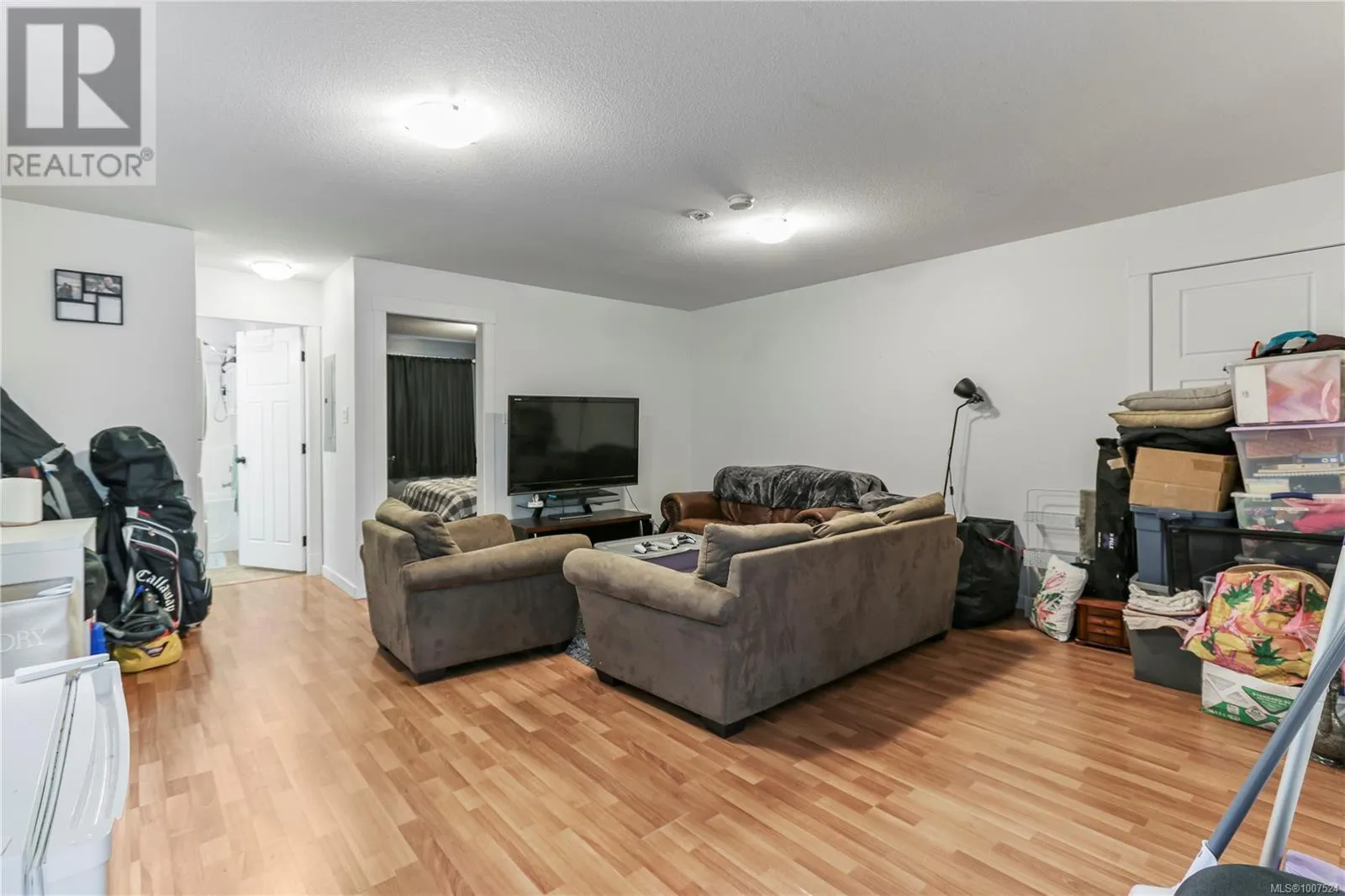 1069 Southwood Dr