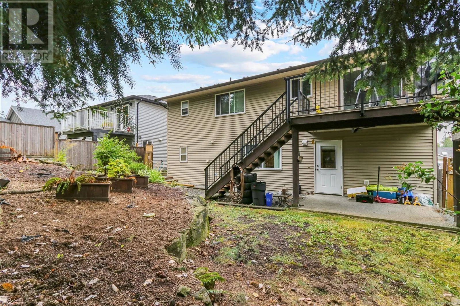 1069 Southwood Dr