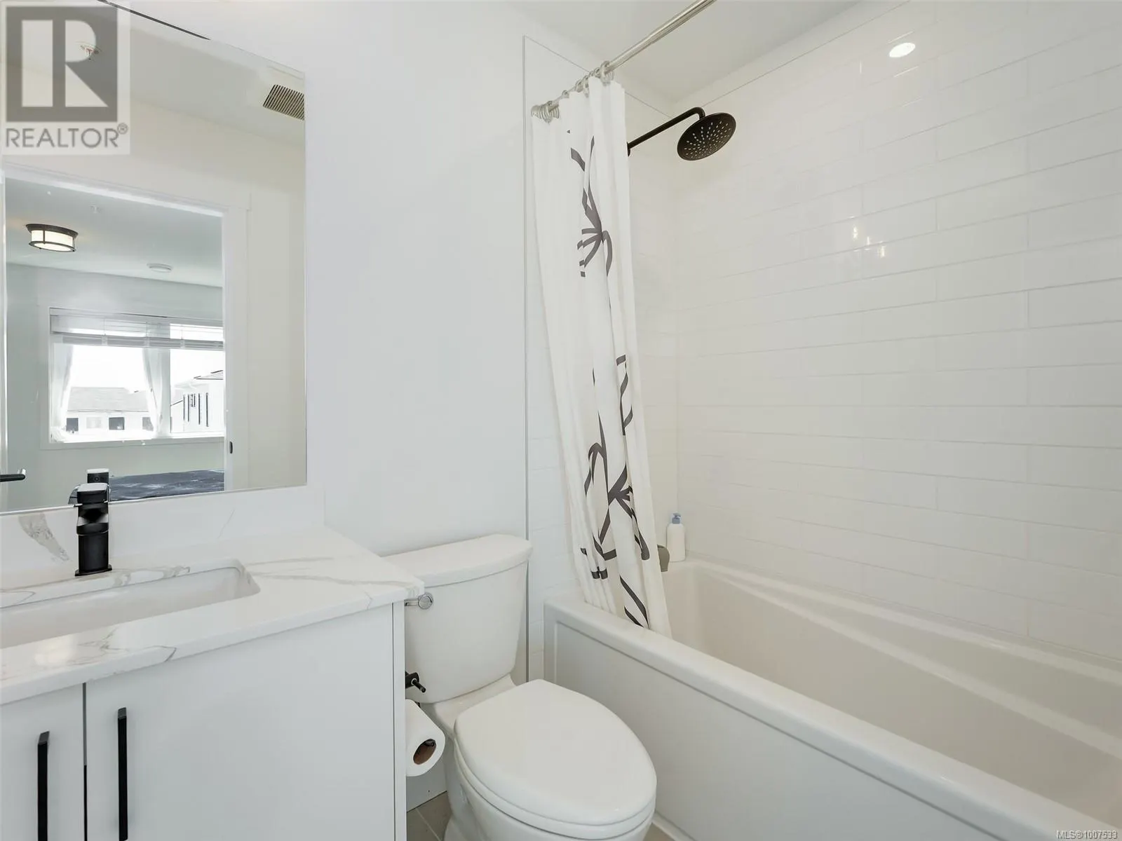 21 255 Caspian Dr