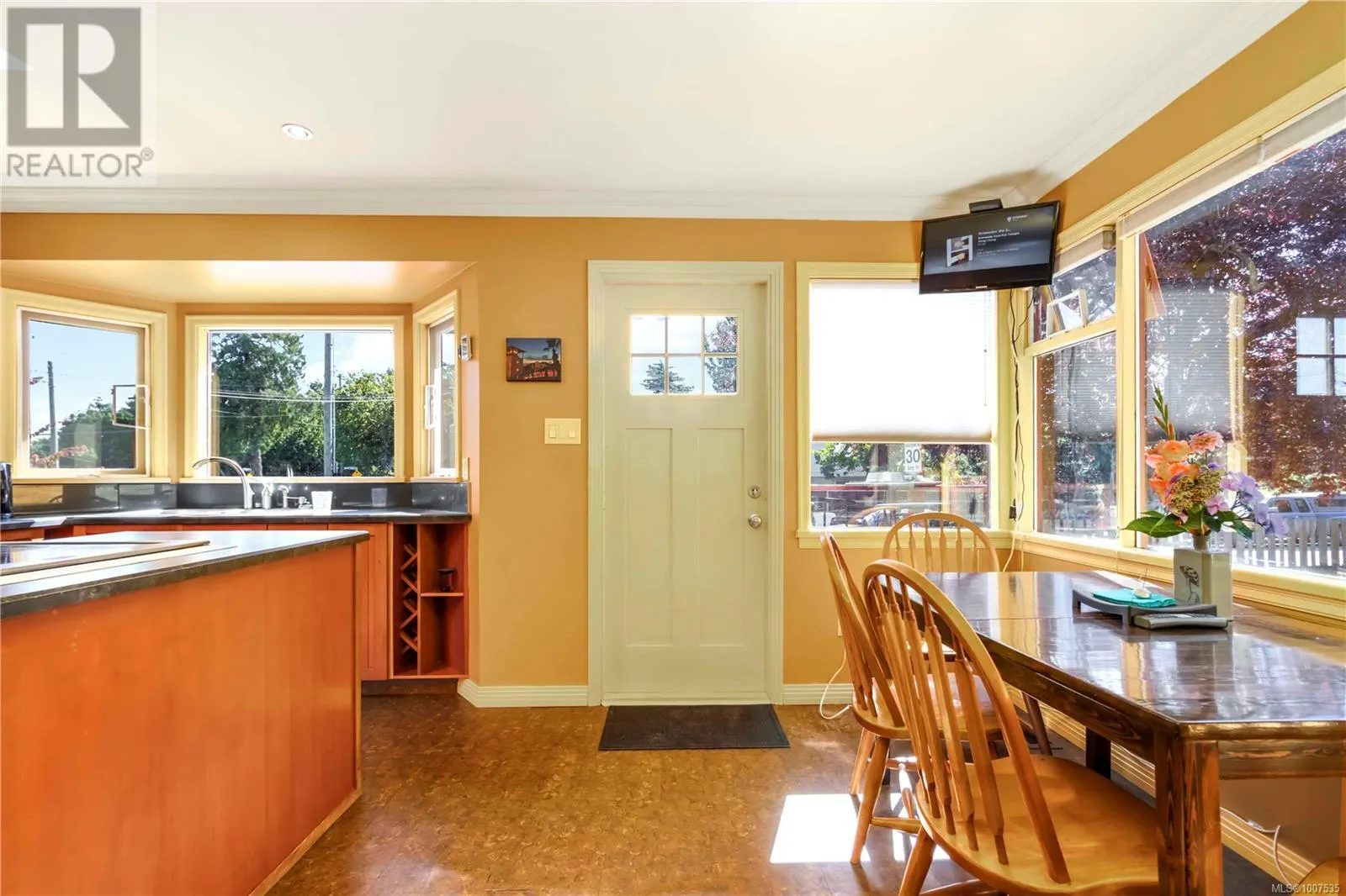 801 Old Esquimalt Rd