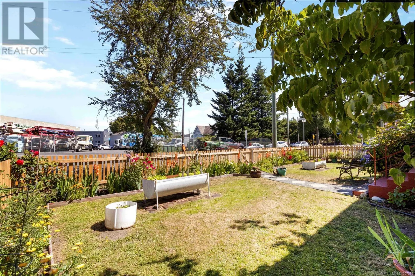 801 Old Esquimalt Rd